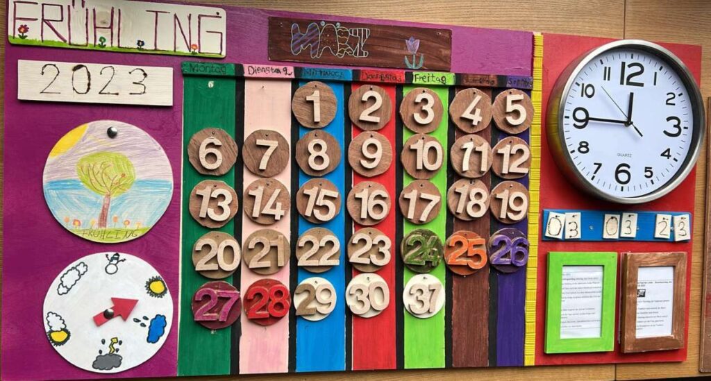 Dauerhafter Holzkalender