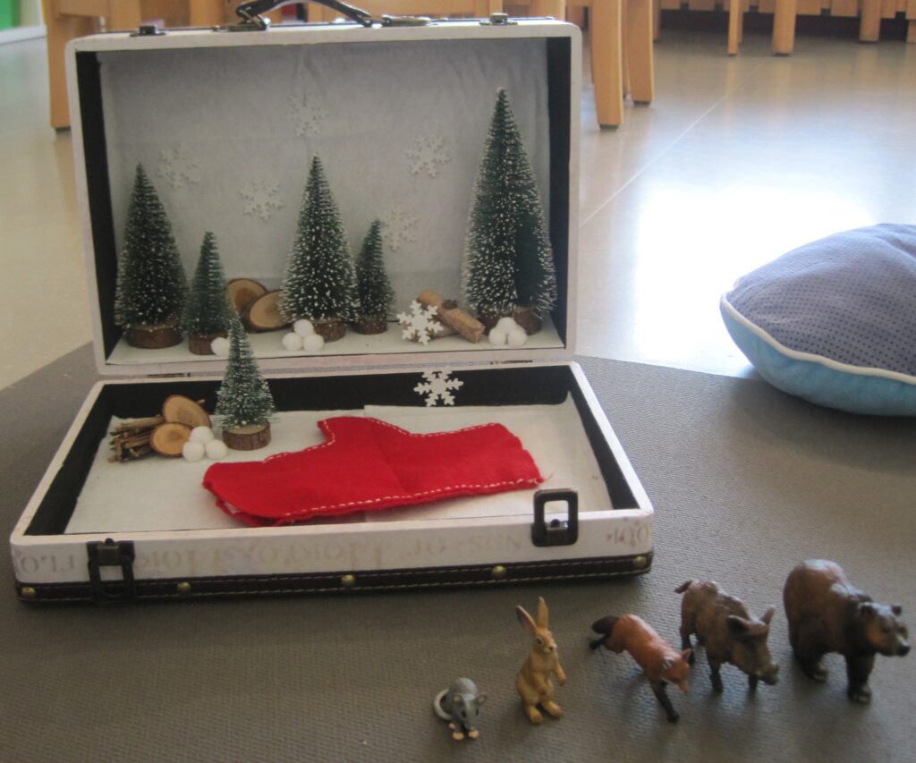 Le coffre à histoire « La Moufle »