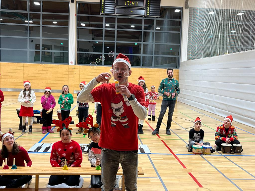 Mam Polarexpress duerch Berdorf