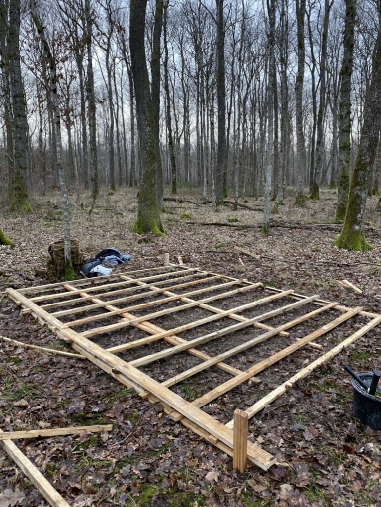 « Mir bauen eis éischt Hütt! »