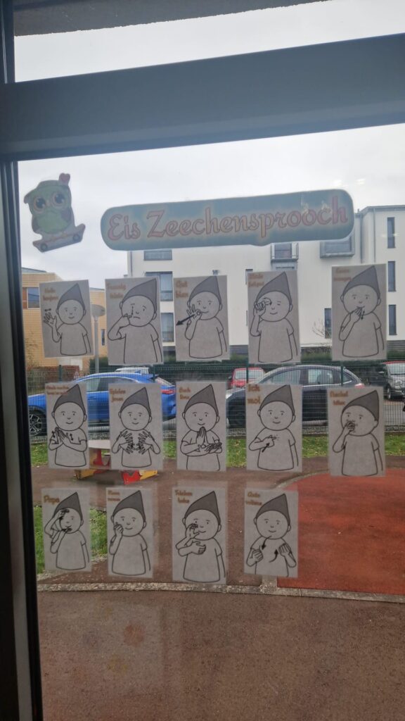 Zeechensprooch matt kanner vun 1-2 Joer